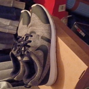 Nike roshe run